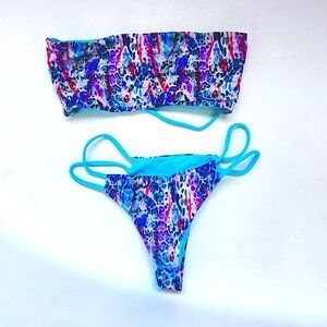 Small‎ vibrant, tribal bikini